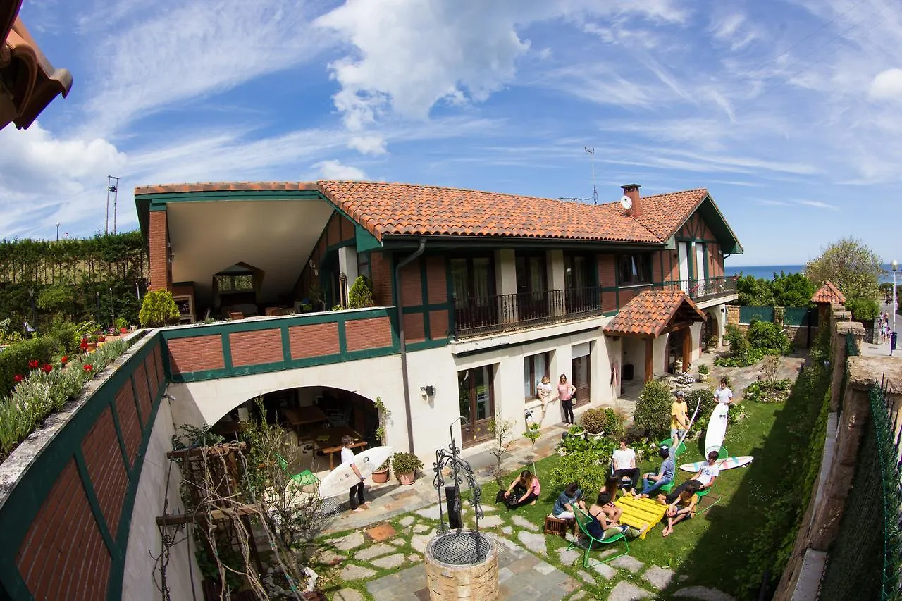 Sopela Beach House Bed and Breakfast 0*, Sopelana España